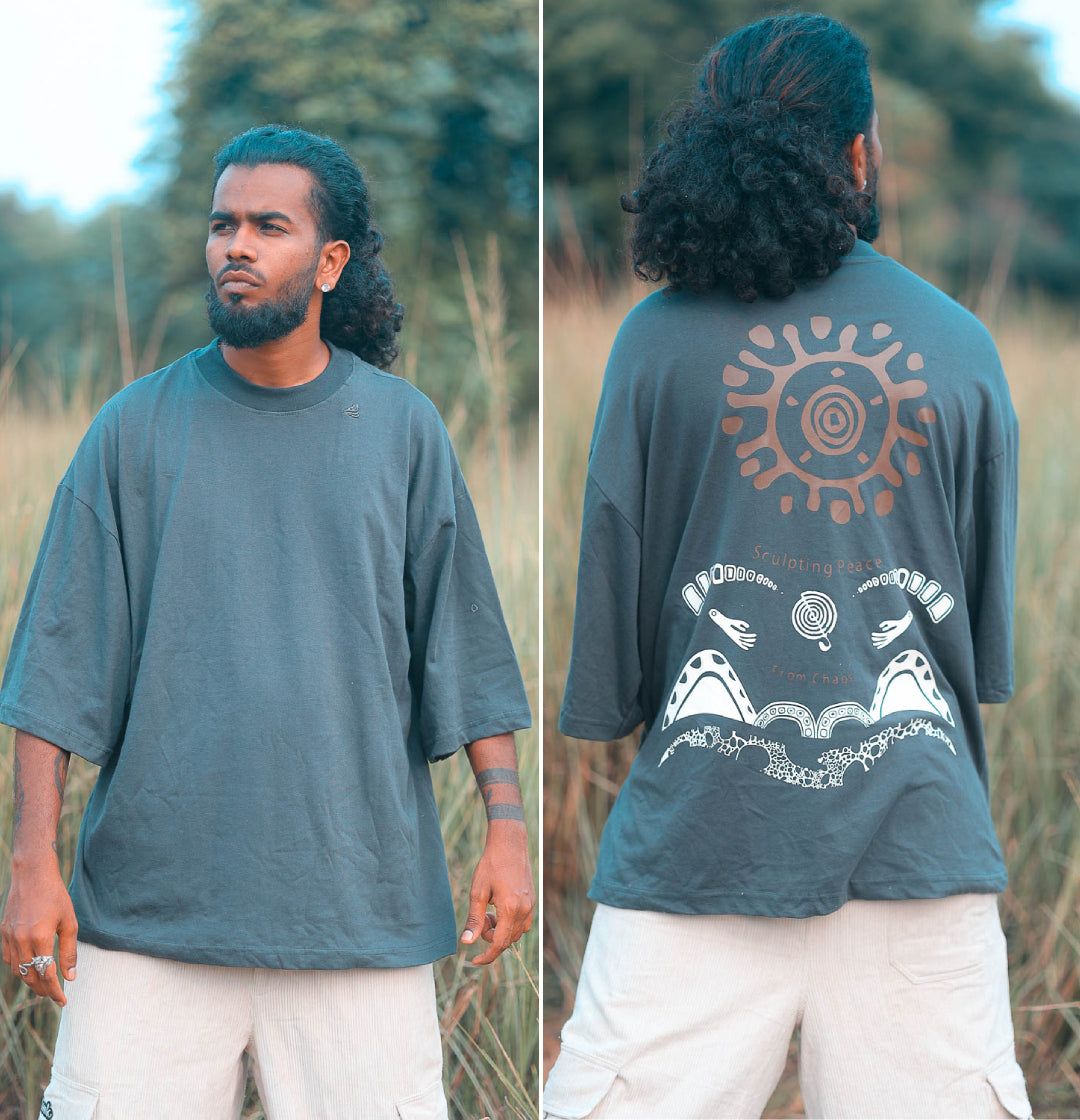 Oversized tshirt - Peace in Chaos